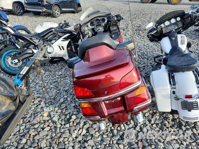 Czwarte zdjęcie samochodu z boku: 2005 HONDA GL1800 VIN:1HFSC47055A402052 - miniatura