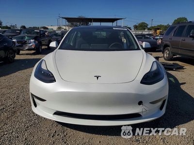 Piąte zdjęcie samochodu w środku: 2023 TESLA MODEL 3 VIN:5YJ3E1EB2PF713184 - miniatura