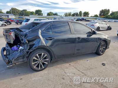 Trzecie zdjęcie samochodu z tyłu: 2017 TOYOTA COROLLA SE VIN:5YFBURHE4HP676700 - miniatura