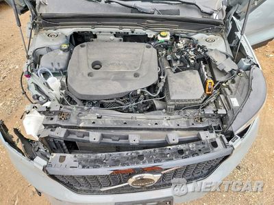 Zdjęcie 11 z 12 samochodu: 2024 VOLVO XC40 PLUS VIN:YV4L12UL8R2280369 - miniatura