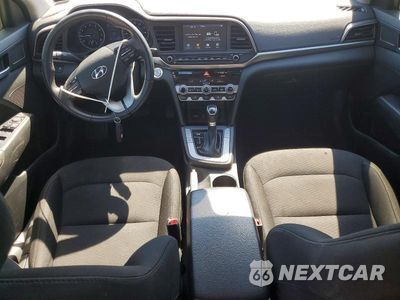 Zdjęcie 8 z 12 samochodu: 2019 HYUNDAI ELANTRA VALUE EDITION VIN:5NPD84LF2KH432743 - miniatura