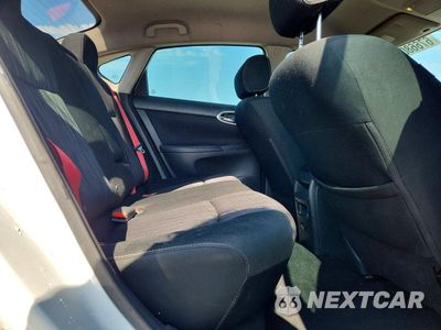 Zdjęcie 10 z 12 samochodu: 2019 NISSAN SENTRA SV VIN:3N1AB7AP0KY420615 - miniatura