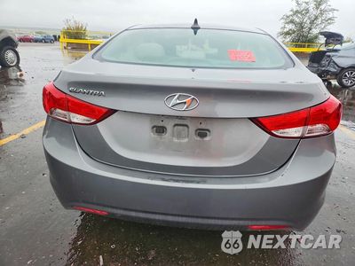 Zdjęcie 6 z 12 samochodu: 2013 HYUNDAI ELANTRA GLS VIN:5NPDH4AE7DH184793 - miniatura