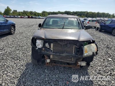 Piąte zdjęcie samochodu w środku: 2007 TOYOTA TACOMA BASE VIN:5TENX22N07Z466348 - miniatura