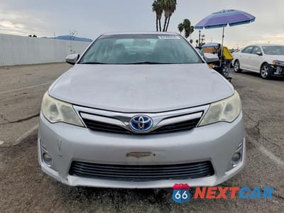 Piąte zdjęcie samochodu w środku: 2014 TOYOTA CAMRY HYBRID XLE VIN:4T1BD1FK8EU133872 - miniatura