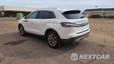 Trzecie zdjęcie samochodu z tyłu: 2020 LINCOLN NAUTILUS VIN:2LMPJ6J98LBL26966 - miniatura