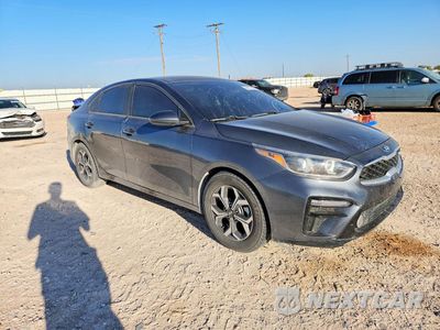 Czwarte zdjęcie samochodu z boku: 2020 KIA FORTE LXS VIN:3KPF24AD6LE204245 - miniatura