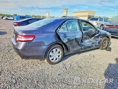 Trzecie zdjęcie samochodu z tyłu: 2010 TOYOTA CAMRY LE VIN:4T1BF3EK1AU081437 - miniatura