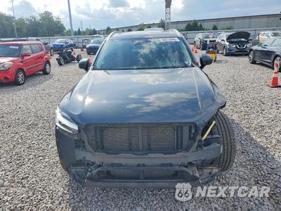 Piąte zdjęcie samochodu w środku: 2021 VOLVO XC90 T5 MOMENTUM VIN:YV4102PK0M1770803 - miniatura