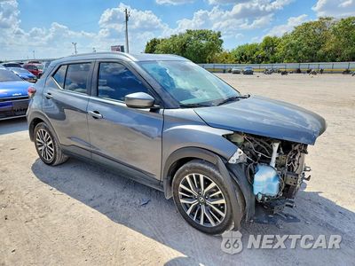 Czwarte zdjęcie samochodu z boku: 2021 NISSAN KICKS SV VIN:3N1CP5CV7ML520401 - miniatura
