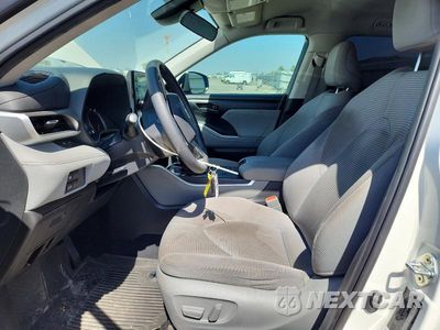 Zdjęcie 7 z 12 samochodu: 2021 TOYOTA HIGHLANDER LE VIN:5TDZZRAH1MS517882 - miniatura