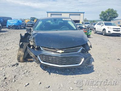 Piąte zdjęcie samochodu w środku: 2018 CHEVROLET CRUZE LT VIN:1G1BE5SM3J7221570 - miniatura