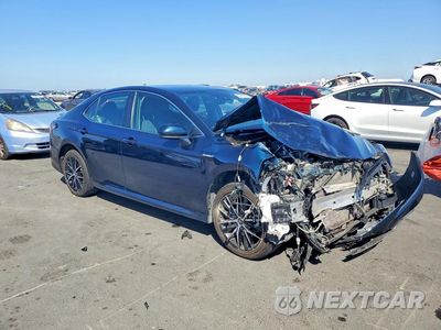 Czwarte zdjęcie samochodu z boku: 2021 TOYOTA CAMRY LE VIN:4T1C31AK7MU568363 - miniatura