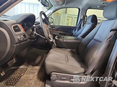 Zdjęcie 7 z 13 samochodu: 2011 CHEVROLET TAHOE C1500 LS VIN:1GNSCAE03BR101649 - miniatura