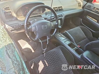 Zdjęcie 8 z 12 samochodu: 1998 HONDA PRELUDE VIN:JHMBB6241WC003047 - miniatura