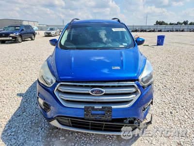 Piąte zdjęcie samochodu w środku: 2018 FORD ESCAPE SE VIN:1FMCU0GD6JUC09095 - miniatura