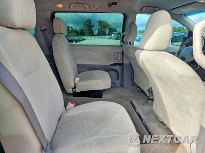 Zdjęcie 11 z 13 samochodu: 2011 TOYOTA SIENNA BASE 7-PASSENGER VIN:5TDZK3DC4BS025040 - miniatura