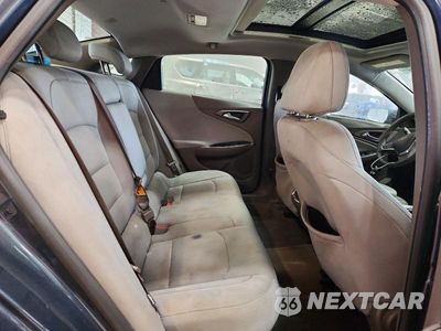 Zdjęcie 10 z 12 samochodu: 2019 CHEVROLET MALIBU LT VIN:1G1ZD5ST6KF152809 - miniatura