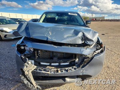 Piąte zdjęcie samochodu w środku: 2022 MAZDA CX-5 PREFERRED VIN:JM3KFBCM7N0547637 - miniatura