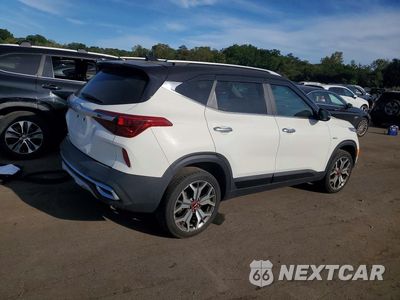 Trzecie zdjęcie samochodu z tyłu: 2022 KIA SELTOS SX VIN:KNDETCA23N7343656 - miniatura