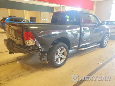 Trzecie zdjęcie samochodu z tyłu: 2018 RAM 1500 ST VIN:1C6RR7FG0JS265332 - miniatura
