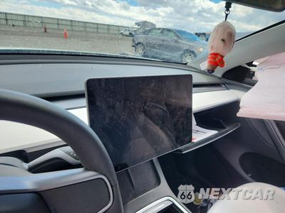 Zdjęcie 9 z 13 samochodu: 2024 TESLA MODEL Y VIN:7SAYGDEF0RA279595 - miniatura