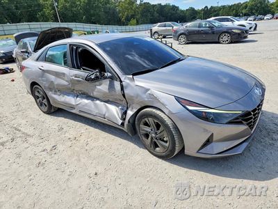 Czwarte zdjęcie samochodu z boku: 2023 HYUNDAI ELANTRA SEL VIN:KMHLM4AG4PU555990 - miniatura