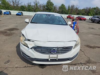 Piąte zdjęcie samochodu w środku: 2016 VOLVO S60 PREMIER VIN:YV126MFK1G2410225 - miniatura