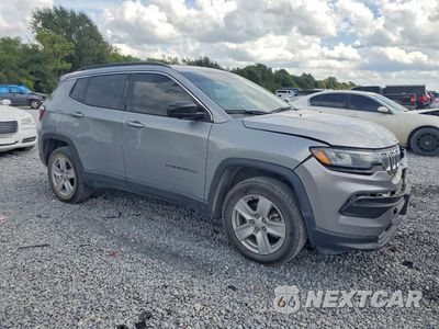Czwarte zdjęcie samochodu z boku: 2022 JEEP COMPASS LATITUDE VIN:3C4NJDBB0NT205904 - miniatura