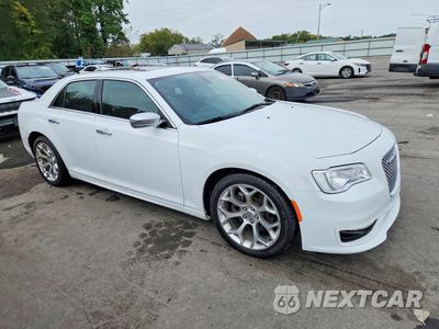 Czwarte zdjęcie samochodu z boku: 2019 CHRYSLER 300C VIN:2C3CCAPT9KH679702 - miniatura