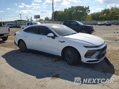 Czwarte zdjęcie samochodu z boku: 2026 HYUNDAI SONATA HYBRID LIMITED VIN:KMHL54JJXTA140810 - miniatura