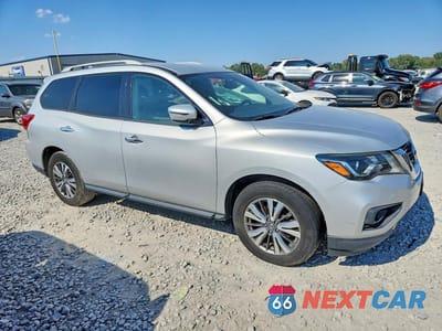 Czwarte zdjęcie samochodu z boku: 2019 NISSAN PATHFINDER SV VIN:5N1DR2MN6KC619157 - miniatura