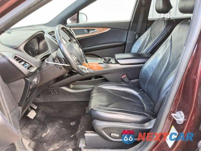 Zdjęcie 7 z 13 samochodu: 2017 LINCOLN MKX RESERVE VIN:2LMPJ6LR4HBL35443 - miniatura