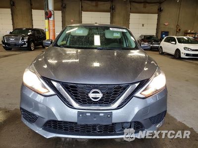 Piąte zdjęcie samochodu w środku: 2018 NISSAN SENTRA S VIN:3N1AB7AP9JY217091 - miniatura