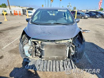 Piąte zdjęcie samochodu w środku: 2016 NISSAN VERSA NOTE SV VIN:3N1CE2CPXGL391077 - miniatura