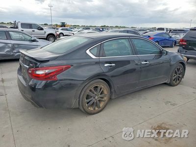 Trzecie zdjęcie samochodu z tyłu: 2017 NISSAN ALTIMA 2.5 SR VIN:1N4AL3AP8HC174830 - miniatura