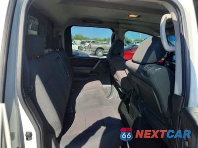 Zdjęcie 10 z 13 samochodu: 2010 NISSAN TITAN SE VIN:1N6AA0EC6AN316413 - miniatura