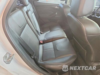 Zdjęcie 10 z 12 samochodu: 2014 FORD FOCUS SE VIN:1FADP3F24EL115218 - miniatura