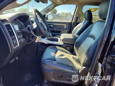 Zdjęcie 7 z 12 samochodu: 2016 RAM 3500 SLT VIN:3C63R3LLXGG128172 - miniatura