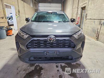 Piąte zdjęcie samochodu w środku: 2022 TOYOTA RAV4 XLE VIN:2T3P1RFV5NC290940 - miniatura