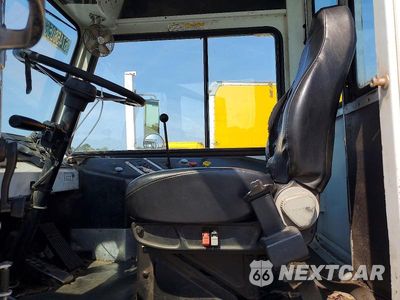 Zdjęcie 7 z 12 samochodu: 2014 CAPACITY OF TEXAS TJ5000 YARD TRUCK VIN:4LMBF2117EL025220 - miniatura