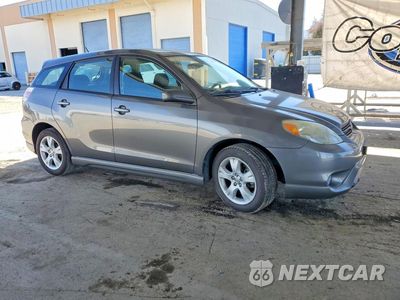 Czwarte zdjęcie samochodu z boku: 2006 TOYOTA MATRIX XR VIN:2T1KR32E16C566658 - miniatura