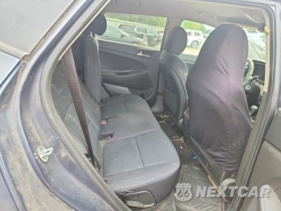 Zdjęcie 10 z 12 samochodu: 2019 HYUNDAI TUCSON SE VIN:KM8J23A47KU858137 - miniatura