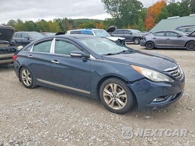 Czwarte zdjęcie samochodu z boku: 2013 HYUNDAI SONATA LIMITED VIN:5NPEC4ACXDH596014 - miniatura