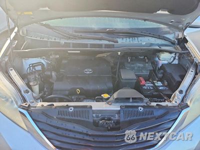 Zdjęcie 12 z 13 samochodu: 2011 TOYOTA SIENNA LE VIN:5TDKK3DC0BS082868 - miniatura