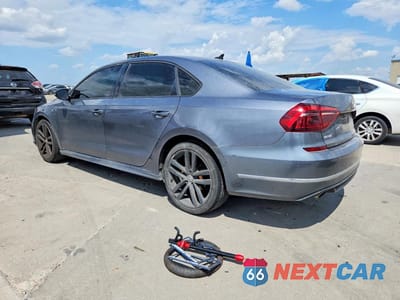Drugie zdjęcie samochodu z przodu: 2018 VOLKSWAGEN PASSAT S VIN:1VWAA7A33JC026186 - miniatura