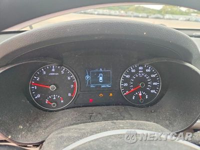 Zdjęcie 9 z 12 samochodu: 2017 KIA OPTIMA LX VIN:5XXGT4L30HG154799 - miniatura