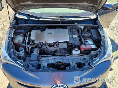 Zdjęcie 11 z 12 samochodu: 2016 TOYOTA PRIUS TWO VIN:JTDKBRFU0G3516904 - miniatura