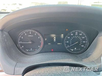 Zdjęcie 9 z 13 samochodu: 2017 GENESIS G80 3.8 VIN:KMHGN4JE9HU173632 - miniatura
