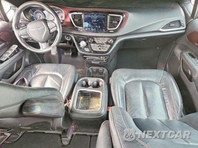 Zdjęcie 8 z 13 samochodu: 2020 CHRYSLER PACIFICA VIN:2C4RC1EG3LR111145 - miniatura